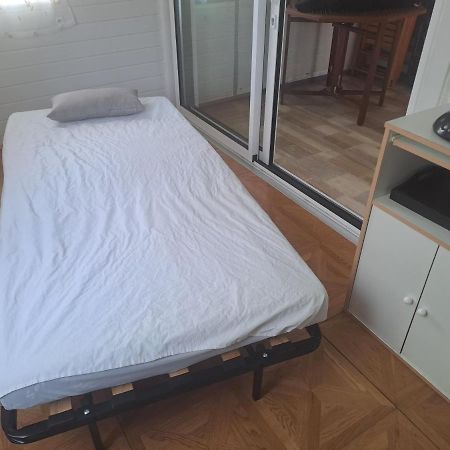 Chalet Pour 5 Personnes Equipe Sur Emplacement Privatif Dans Camping 4 Etoiles Appartenant Et Gere Par Un Particulier Hotel Foix Exterior foto